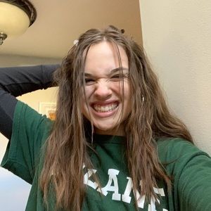 Meet your Posher, Kaitlyn